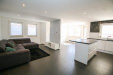 Hauptbild Bezugsfreie, moderne EG-Wohnung / großer Garten + Garage ***PROVISIONSFREI für den Käufer***